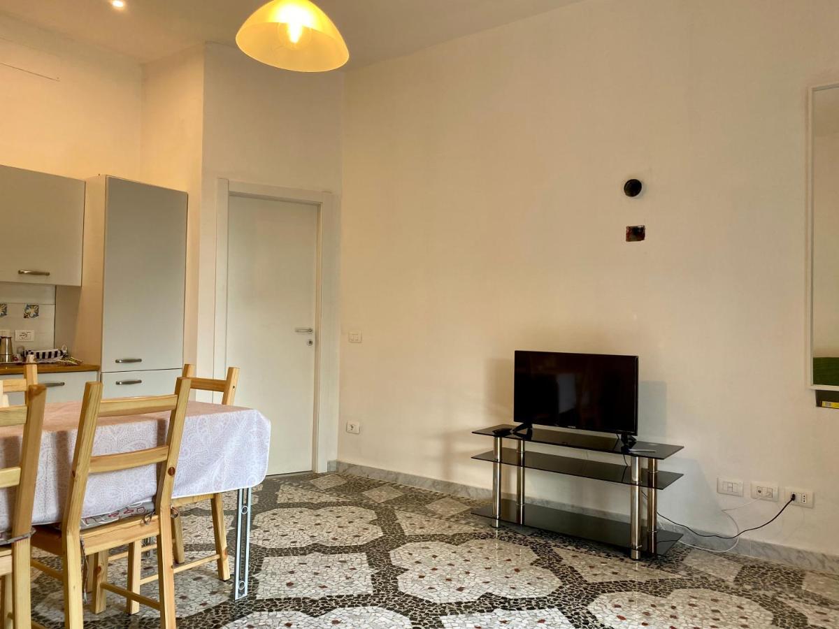Villa Lucia Home Holiday Carrodano Inferiore Екстериор снимка