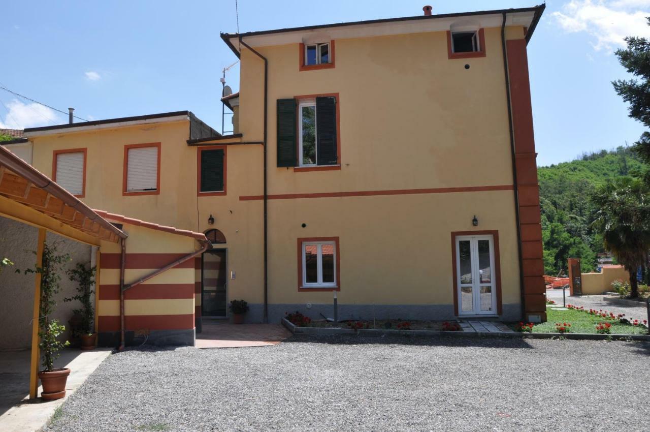 Villa Lucia Home Holiday Carrodano Inferiore Екстериор снимка